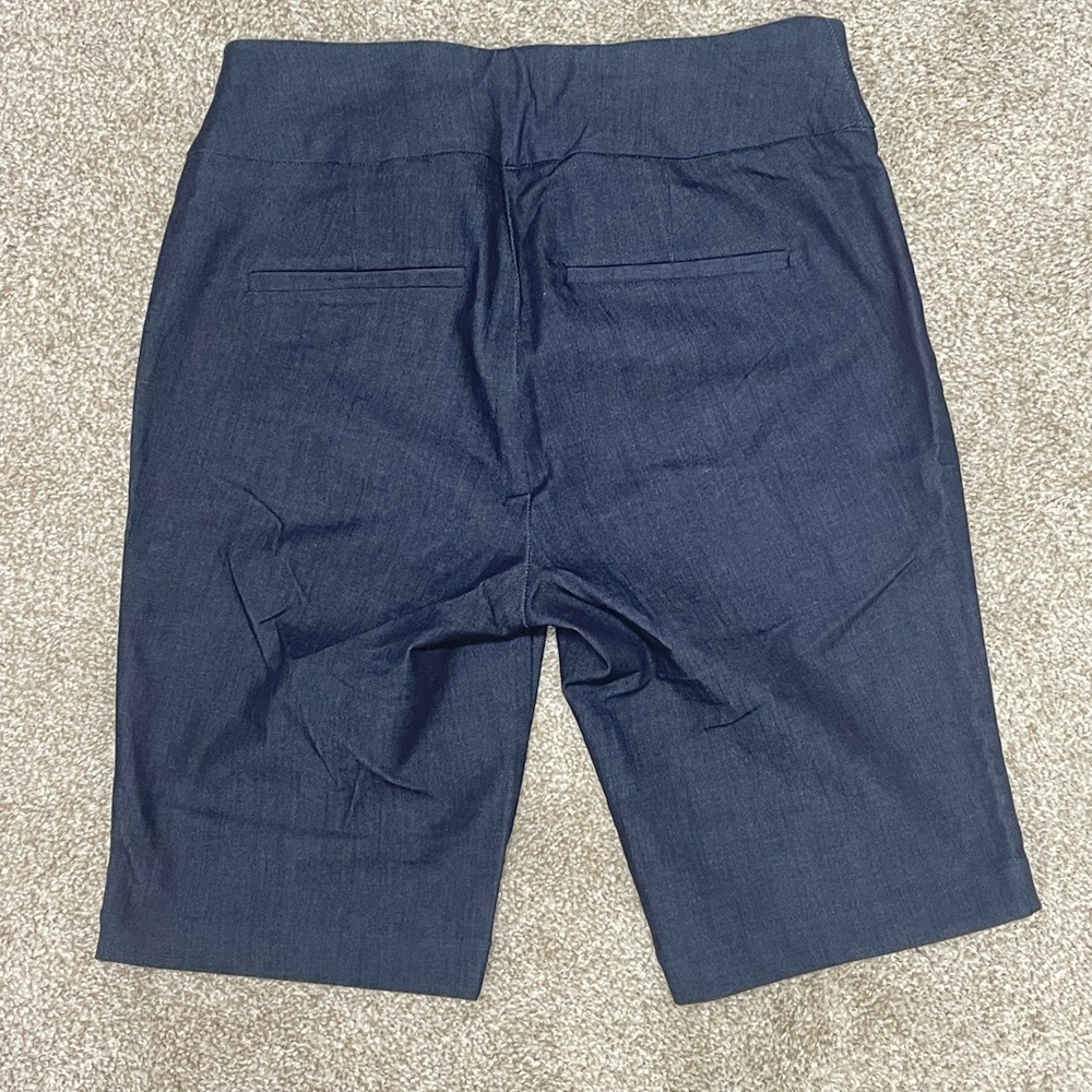 New York & Company Bermuda denim shorts NWOT Size Medium